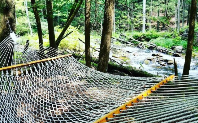 Tentrr - Brookside at Camp Relevé