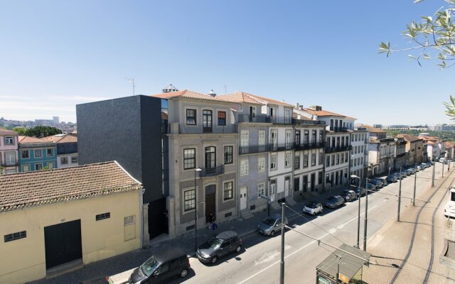 LV Premier Clerigos RE2