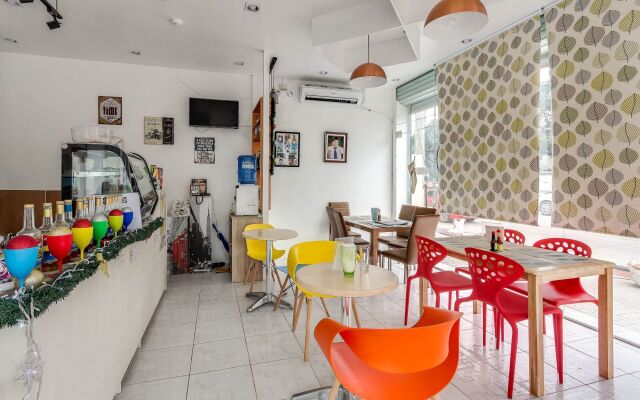 ZEN Rooms M. Velez Street