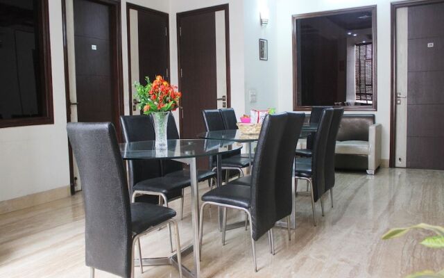 Hotel Delhi Marine Club Gurgaon
