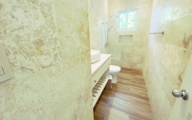 Seasideserenity - Luxury Villa Steps From The Beach