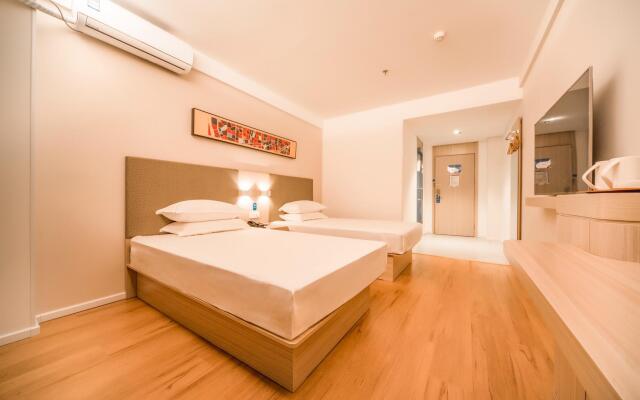 Hanting Hotel Shenyang Tiexi Qigong Street Metro Station