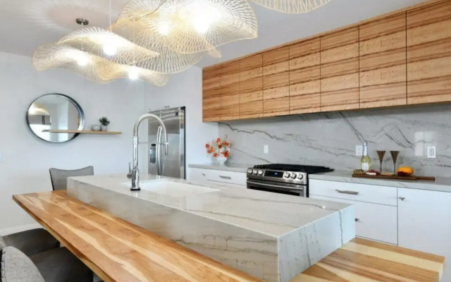 Luxury Cardiff By-the-sea Ocean View Parkhouse