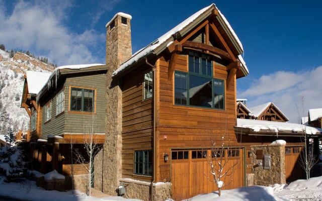Cloud Nine - Four Bedroom Home