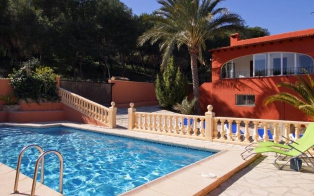 Villa - 8 Bedrooms with Pool and WiFi - 106415