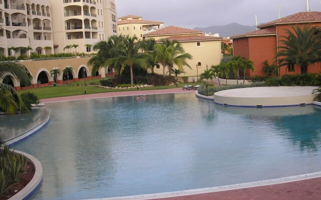 Savana at Porto Cupecoy Marina
