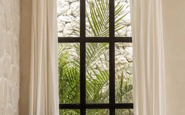 Luxe & Unique Honeymoon Bocami Suites- 2 by Azure