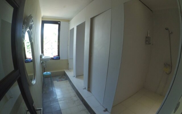 Bedplus Backpacker Seminyak