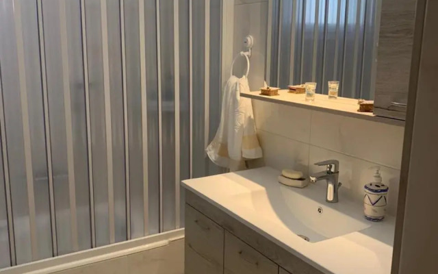 Kos Suite Home
