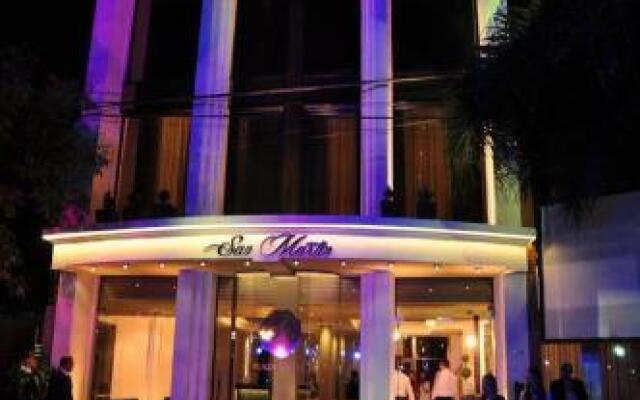 San Martin Plaza Hotel