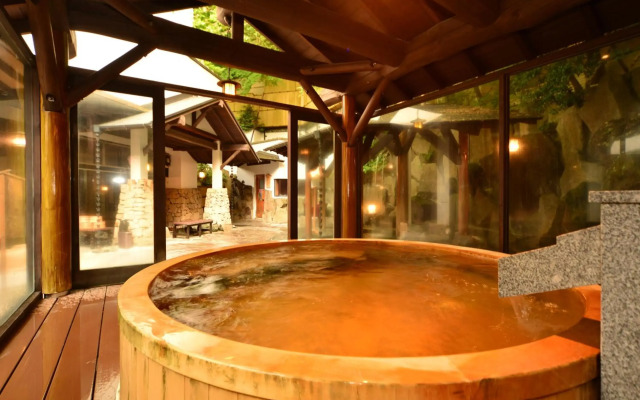 Hakone Kamon