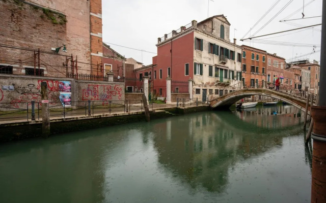 Venice Jewel Canal View by Wonderful Italy