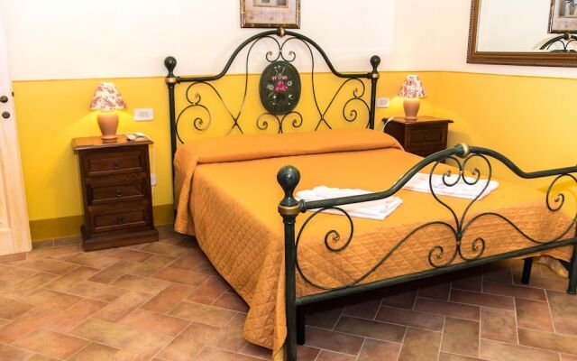 Authentic Villa With Swimming Pool in Grosseto