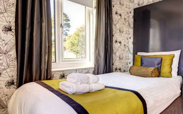 Hotel Hebrides