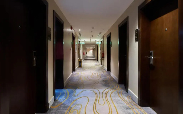Platinum Hotel