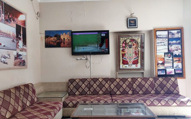 Amit Palace