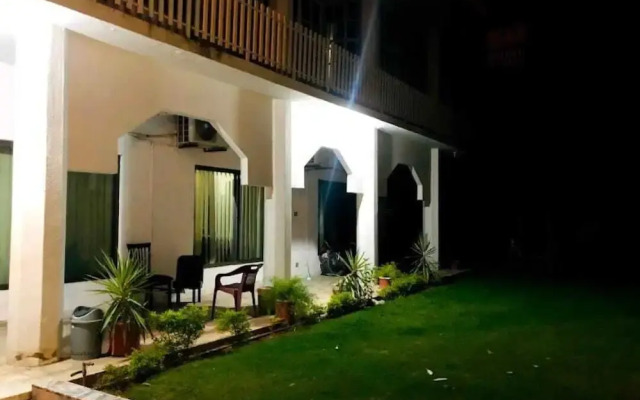 Executive Grand Royal