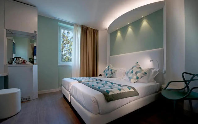 Ark Hotel