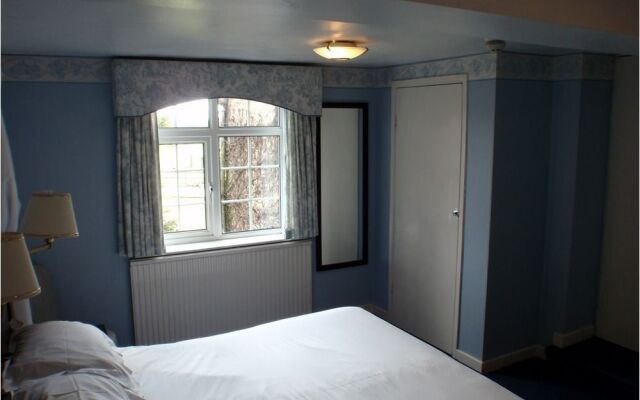 The Shaw Country Hotel