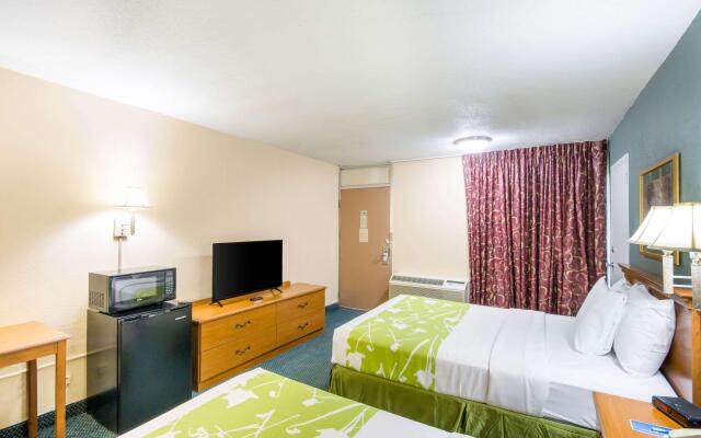 Rodeway Inn & Suites