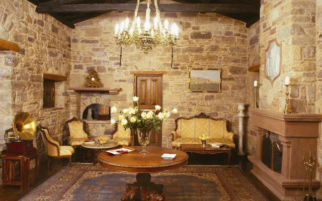 Argentikon Luxury Suites