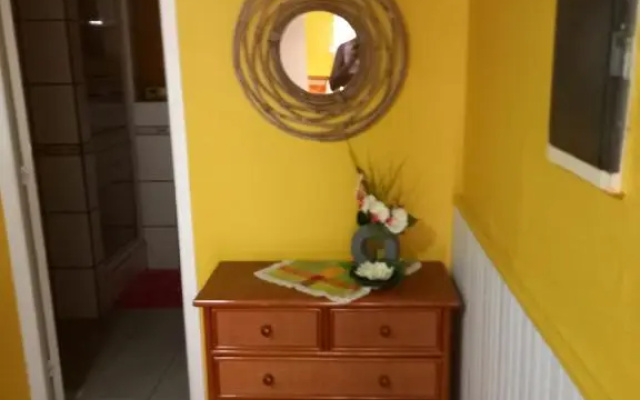 Petit appartement cosy près des plages