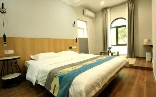 Yuanmouren World Park Yunshang No.18 Homestay