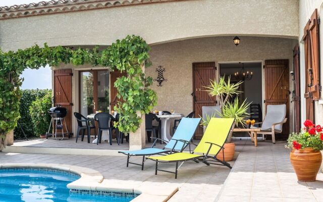 Superb Villa In Olonzac With Swimming Pool Close To Lake