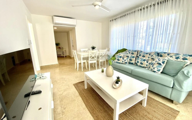 Joyful 1BR apt Green One Playa Dorada CB4