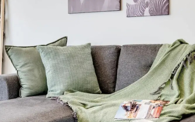 Central Elegant Holiday Rental Between the Points