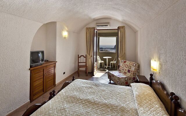 Punta Chiarito Resort