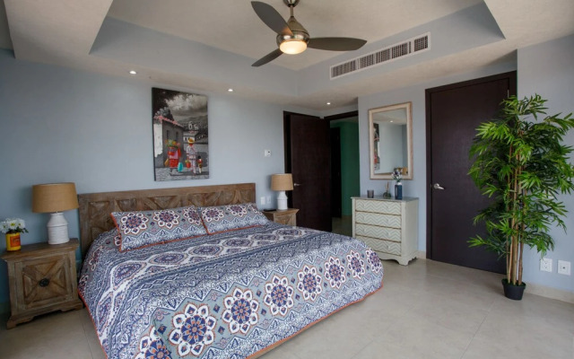 Oceanview 2 Bedroom Condo With Balconies