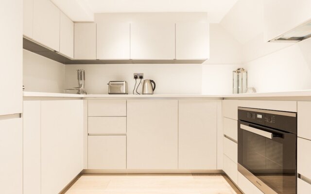 The Saint Stephen s Gardens Mansion VII