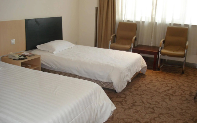 Motel168 Shanghai Jingan Tample Inn