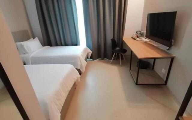 Serapi Verdure Hotel
