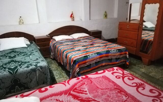 Hotel Estacion Gerona Bed & Breakfast