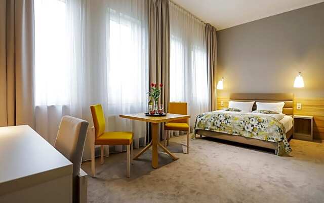 Poznań West Hotel - Bon Turystyczny