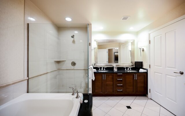 StripViewSuites Two Bedroom at Signature