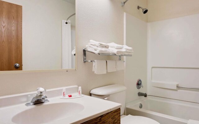 Super 8 By Wyndham Martinsburg