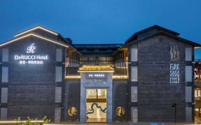 DeRucci Hotel (Chongqing Ciqikou Metro Station Store)
