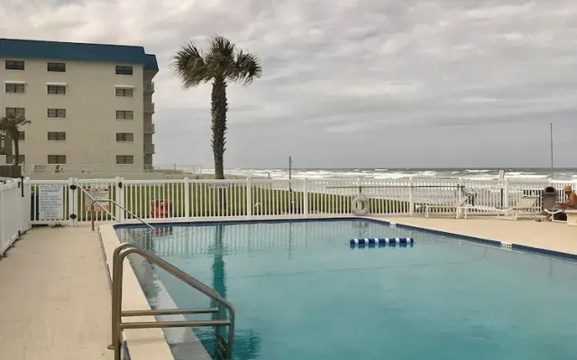 Oceanside Village C1