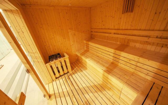 Avenzel Hotel & Convention Cibubur