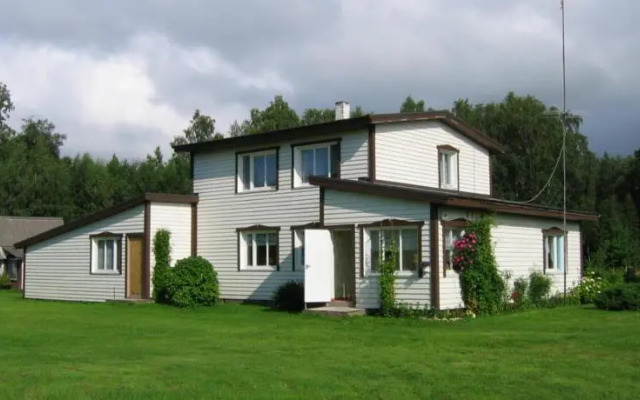 Järveääre Holiday House