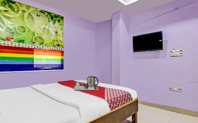 SPOT ON 70037 Hotel Delight Inn