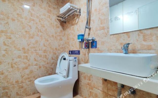 Guangzhou Mingdu Business Hotel (Tongde Metro Station)