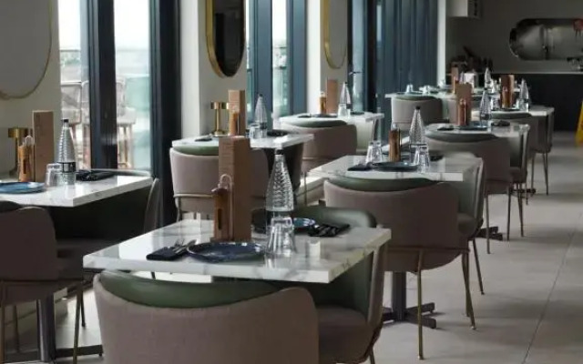 Courtyard London Heathrow Airport