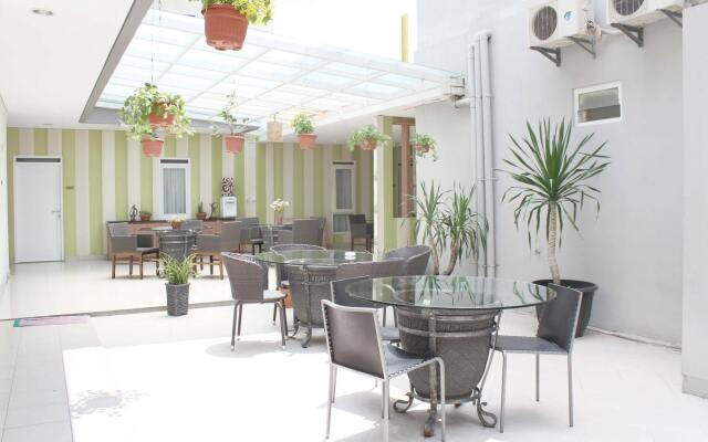 Airy Cihideung Sersan Bajuri Bandung