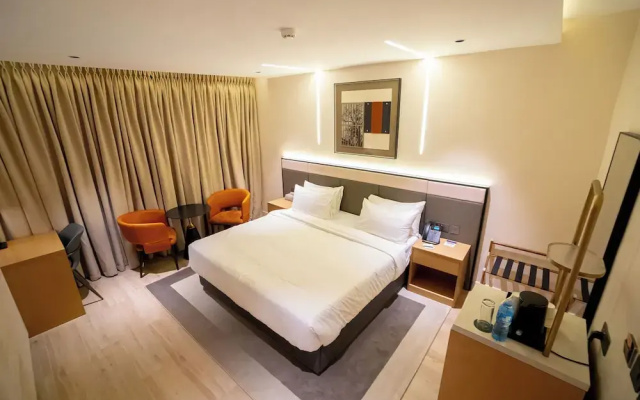 Greyfield Hotel And Apartments