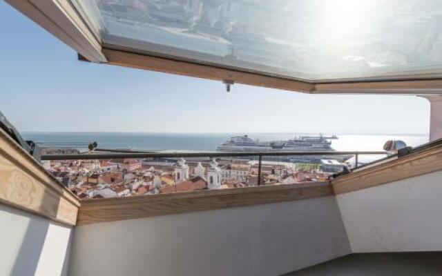 TravelingToLisbon 120 - Alfama