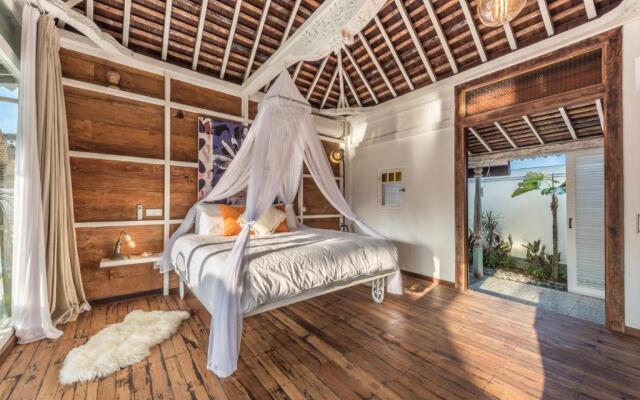 Sol Lila Bali